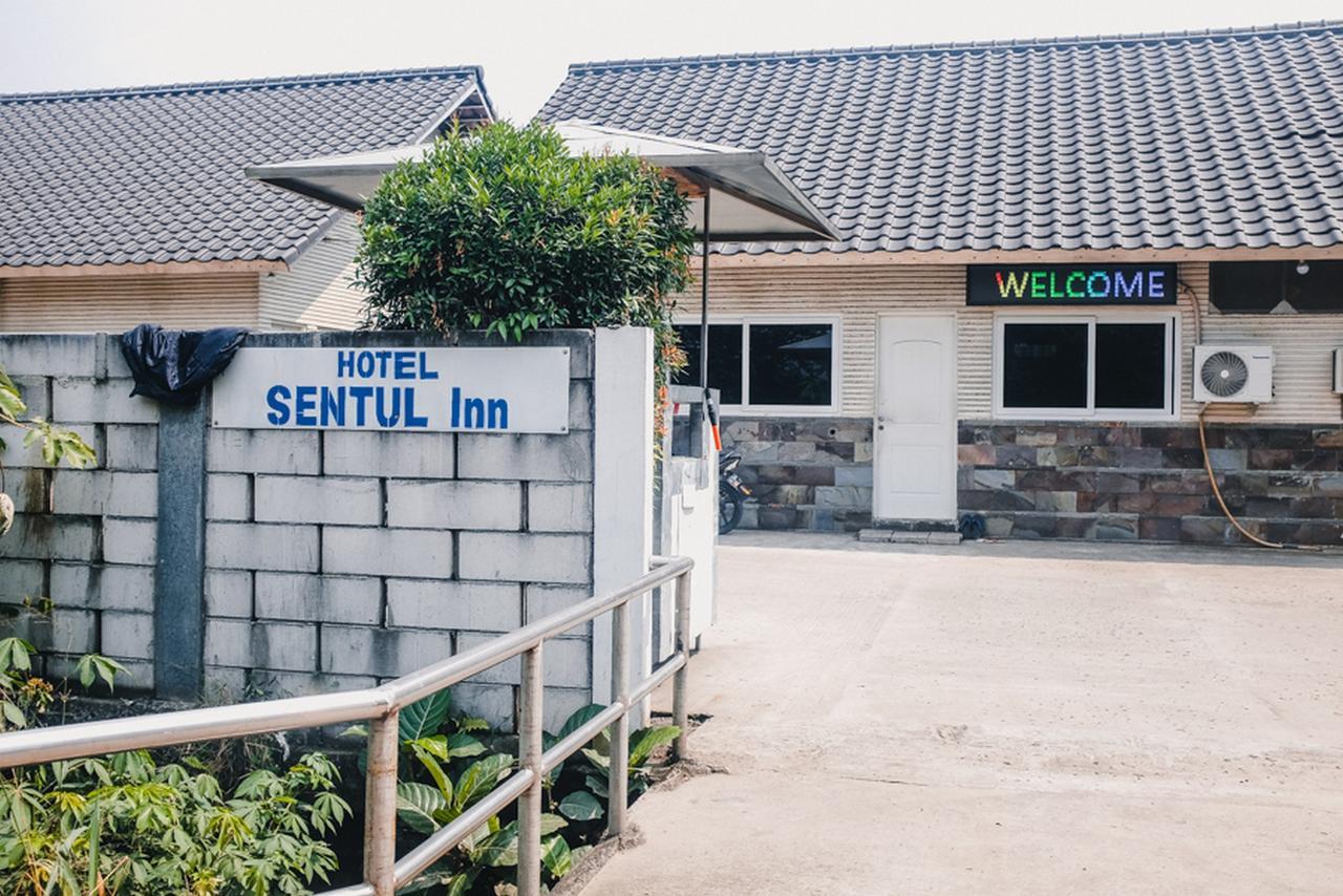 Hôtel Reddoorz Near Sirkuit Sentul à Bogor Extérieur photo