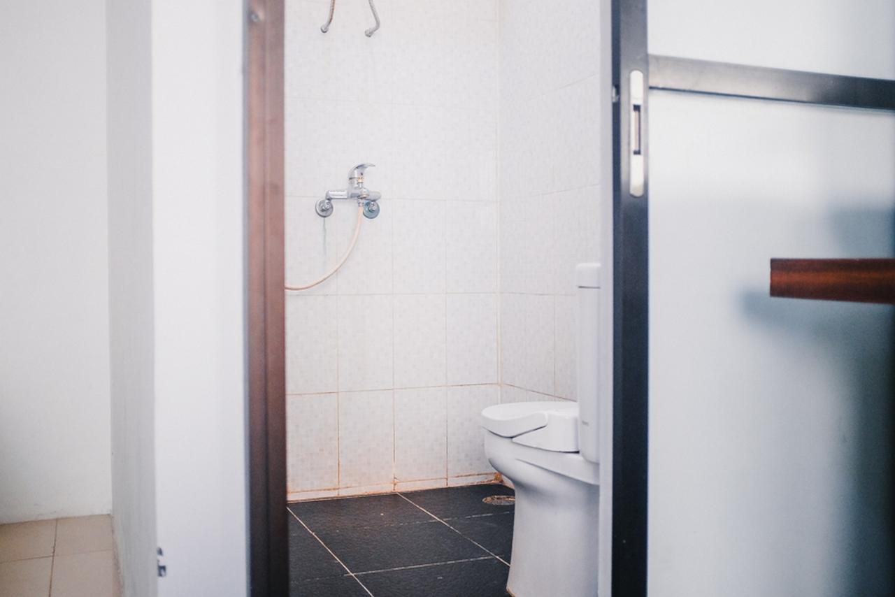 Hôtel Reddoorz Near Sirkuit Sentul à Bogor Extérieur photo